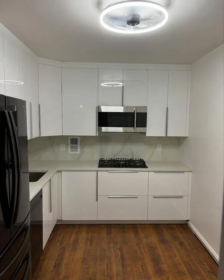 Renovated kitchen with quartz countertops in Firestone